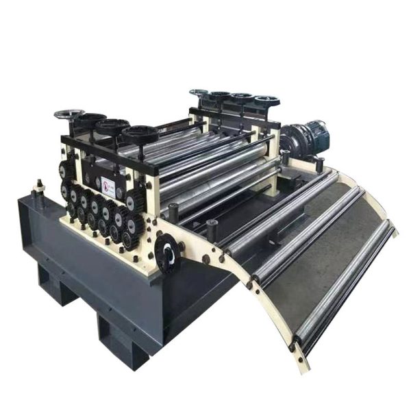 Blanking machine, also known as Kaiping shearing line, uncoiling line, and cross-cutting line, is used to uncoil, level, cut and cut metal coils into flat sheets of required length and stack them. It is suitable for processing cold-rolled and hot-rolled carbon steel, silicon steel, tinplate, stainless steel and various metal materials after surface coating.